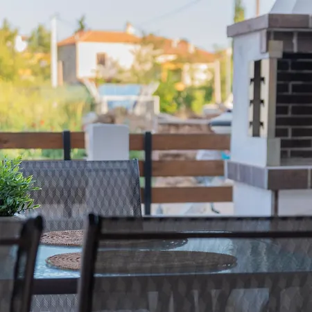 Sithonia Rs Olive Luxury Maisonette * نيكيتي