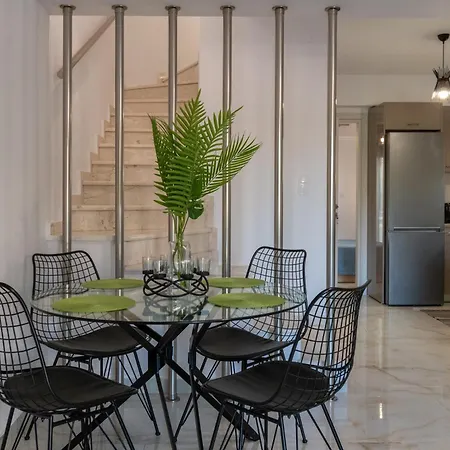 بيت للعطل Sithonia Rs Olive Luxury Maisonette نيكيتي