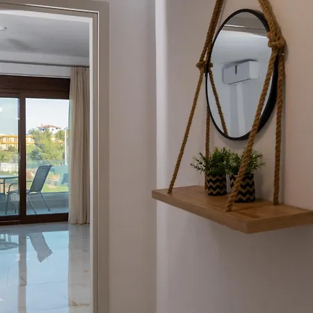 Sithonia Rs Olive Luxury Maisonette ニキティ